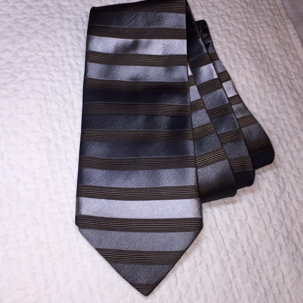 💰50% OFF Bundle of 5 Ties💰100% Silk Mens Tie, EUC by FORMAT